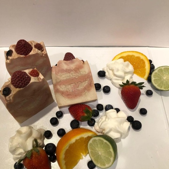 2 for $15 🧼 Handmade SOAP (new, various fragrances) 💐🍁 - Picture 16 of 16